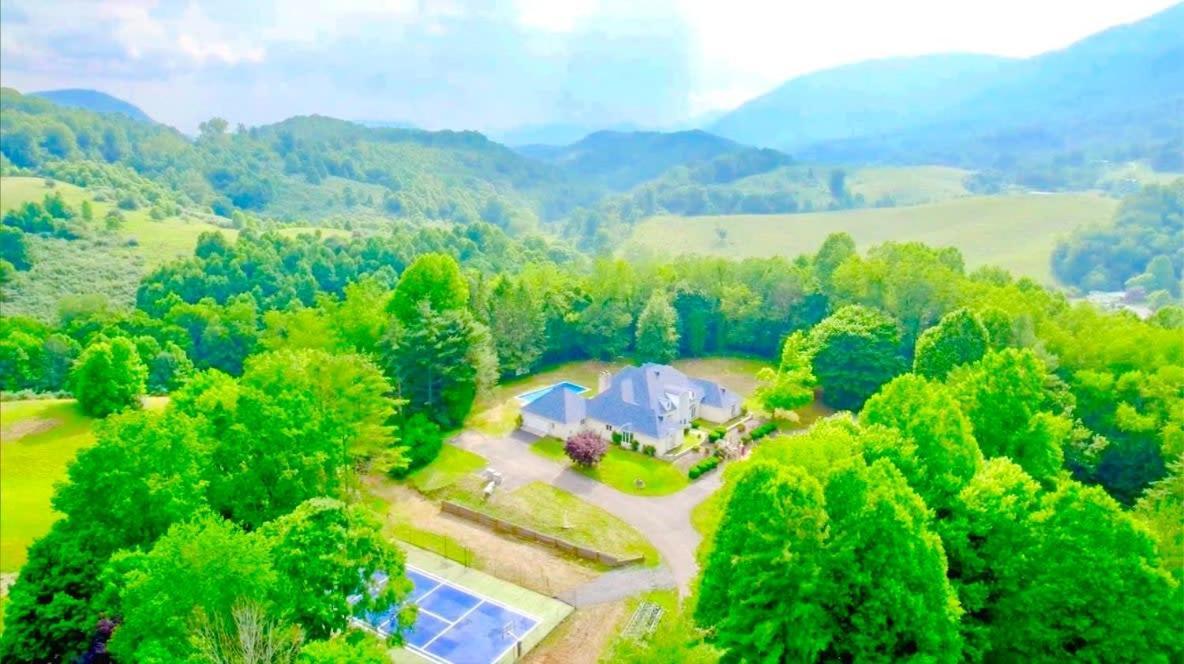 Gated Mansion - Basketball Court Movie Theater Views Vila Big Stone Gap Exterior foto